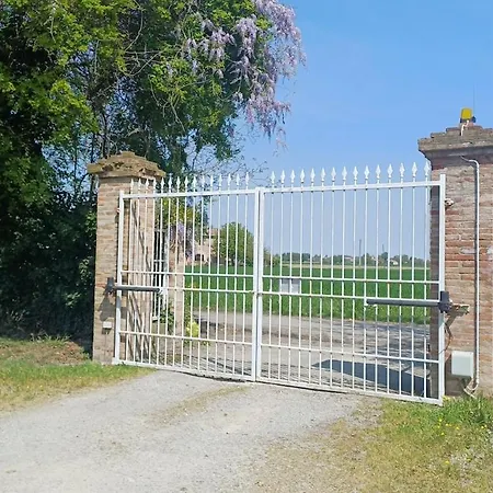 Fattoria Degli Orsi Relax E Parcheggio Coperto